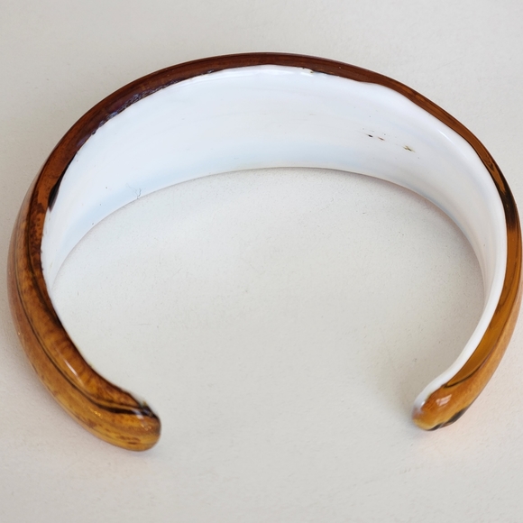 Glass cuff bracelet - Picture 5 of 5